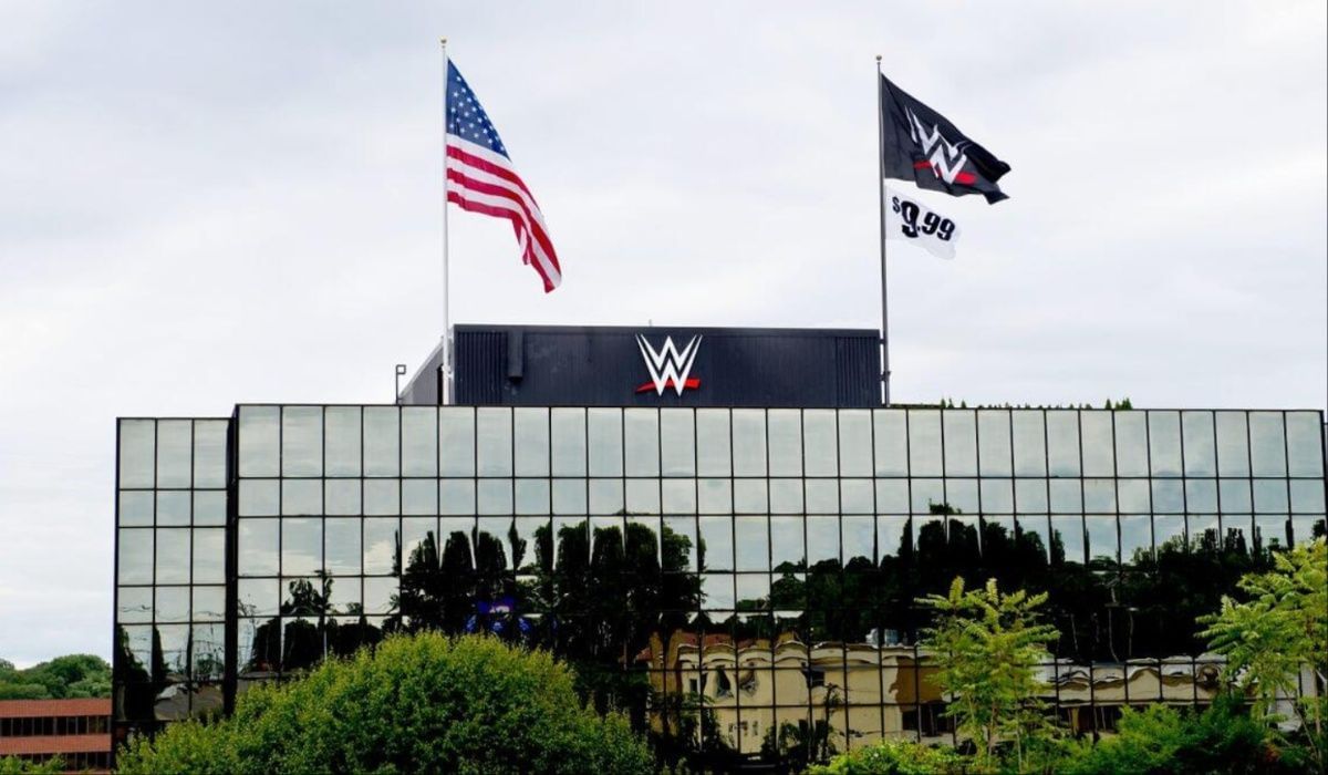 Former WWE Champion made the right choice according to veteran. (Image via WWE.com)