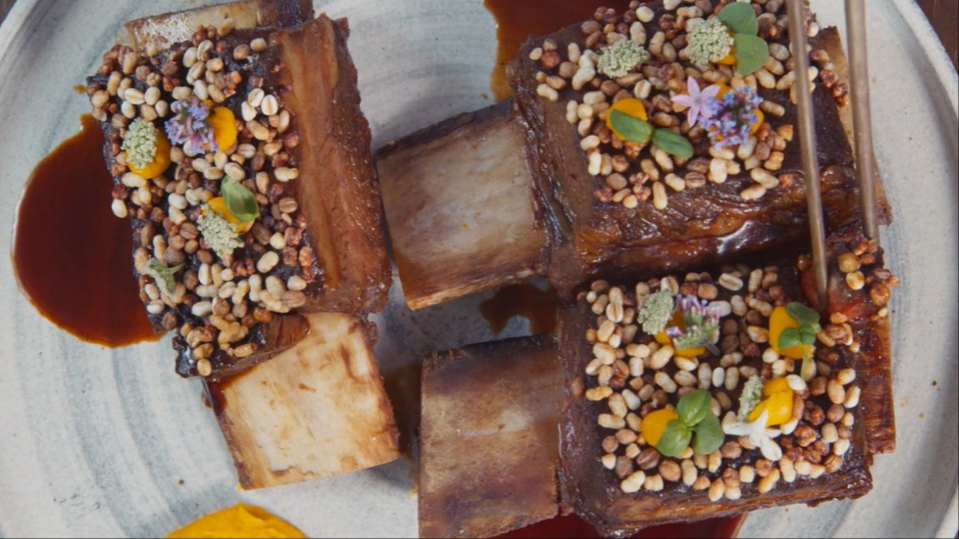 Beef bourguignon (Image via Netflix)