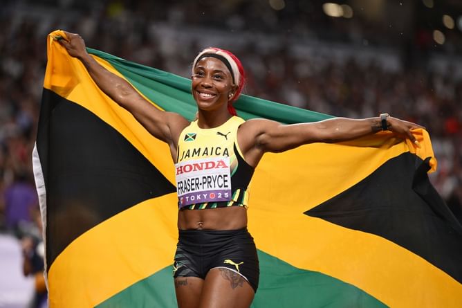 Shelly-Ann Fraser-Pryce receives a grand welcome during homecoming after concluding her final World Championships campaign