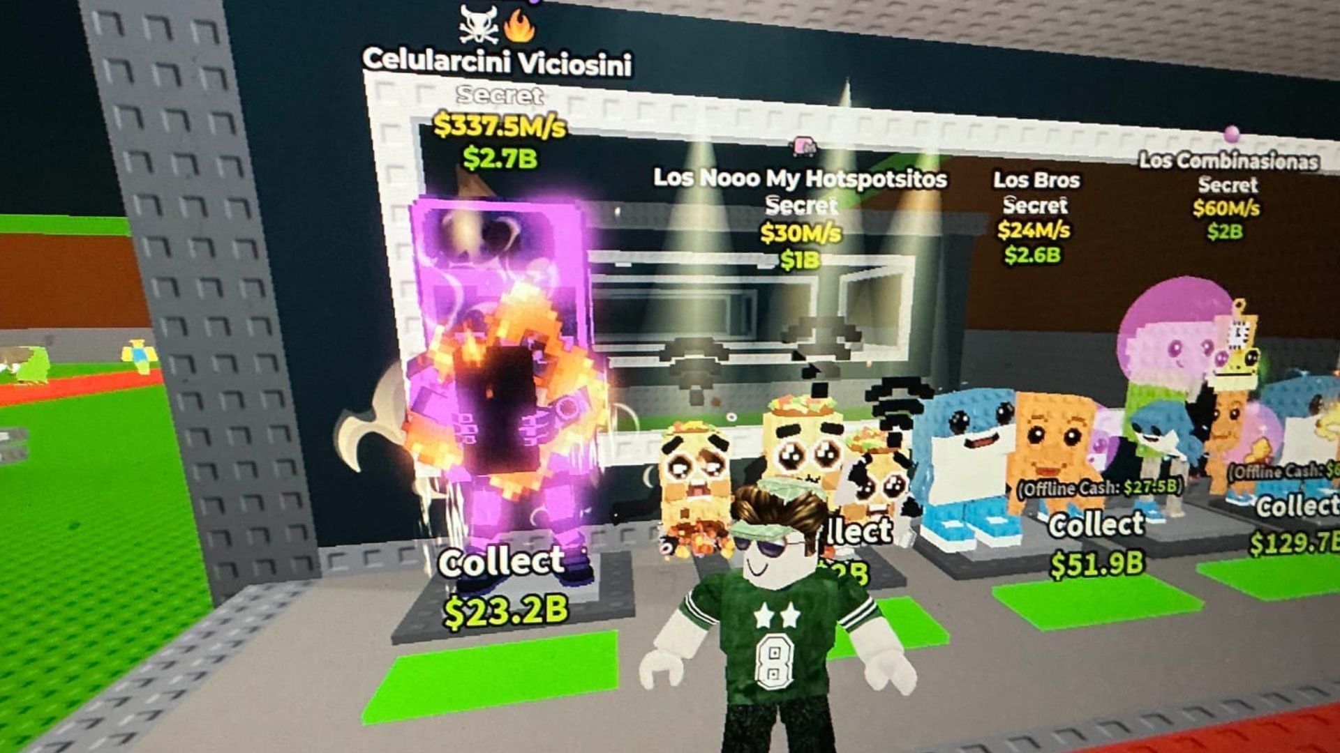 Celularcini Viciosini with the Extinct and Fire Traits (Image via Roblox)