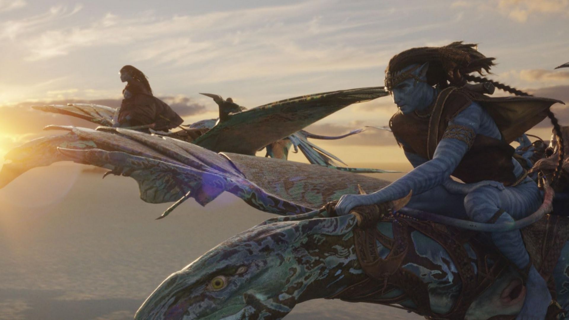 The Way of Water highlights Jake Sully and the Na&rsquo;vi flying over Pandora on mountain banshees (Image via Disney+)