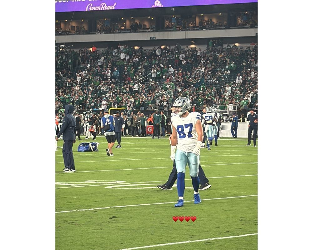 Jake Ferguson&#039;s fianc&eacute;e Haley Cavinder drops 2-word message showing off custom gameday fit for Cowboys vs Eagles TNF clash [IG/@haleycavinder]