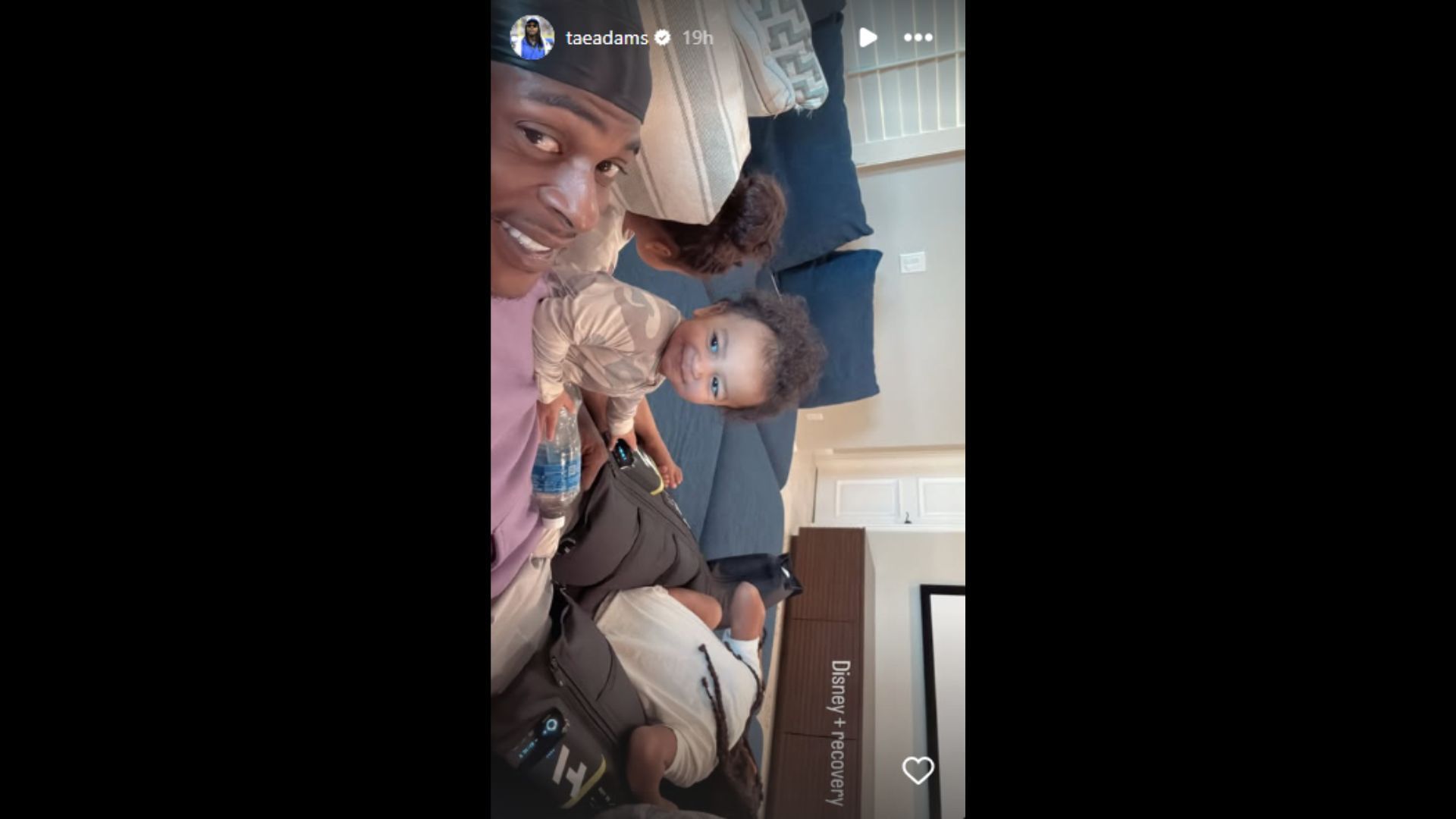 The wide receiver shared a glimpse at his life at home. (Photo via Davante Adams&#039; Instagram Story)