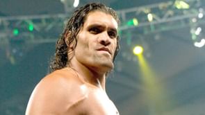 WATCH: The Great Khali looks short next to 8'2" gigantic 17-year-old who wants to become a WWE star
