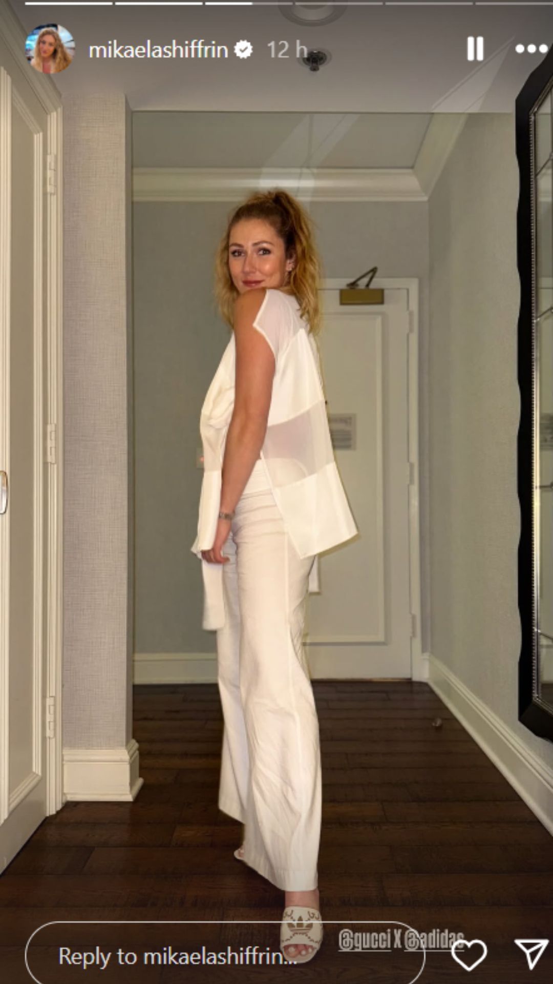 Screenshot of her outfit (mikaelashiffrin)