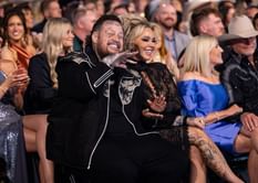 How much weight did Jelly Roll lose? Bunnie Xo reacts to fans claiming her husband is “hot” now after weight loss
