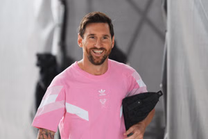 Lionel Messi joins Argentina camp with rare handcrafted Hermes bag; its staggering price revealed