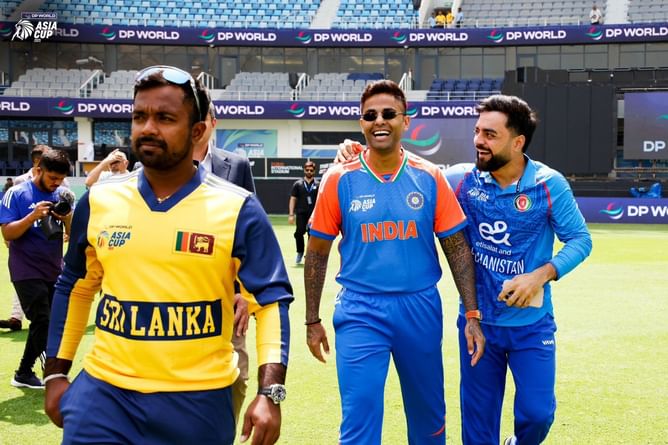 "They can mix & match and still not compromise results" - Russell Arnold explains India and Sri Lanka's gulf [Exclusive]