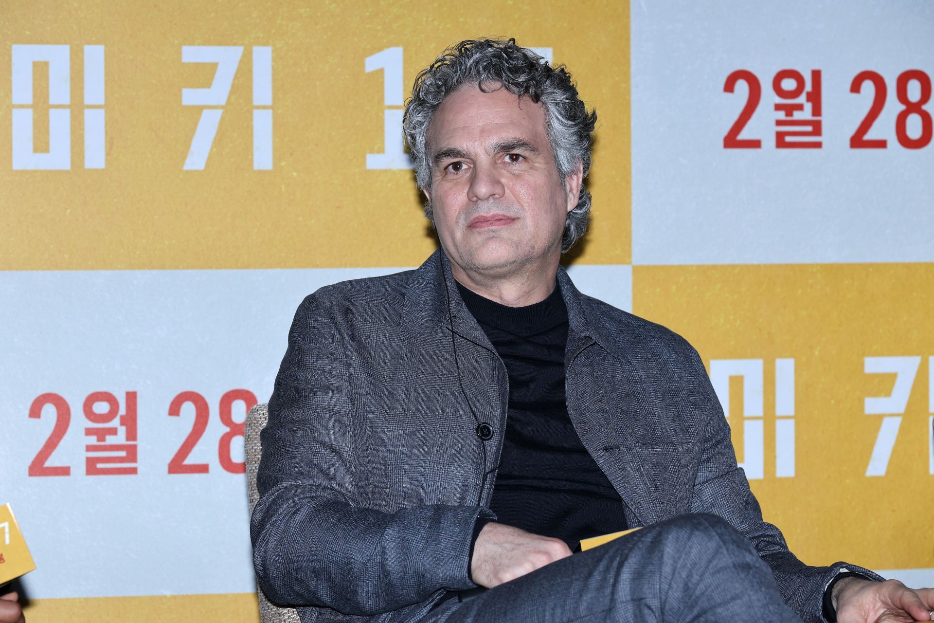 Mark Ruffalo at &quot;Mickey 17&quot; - Press Conference - Source: Getty