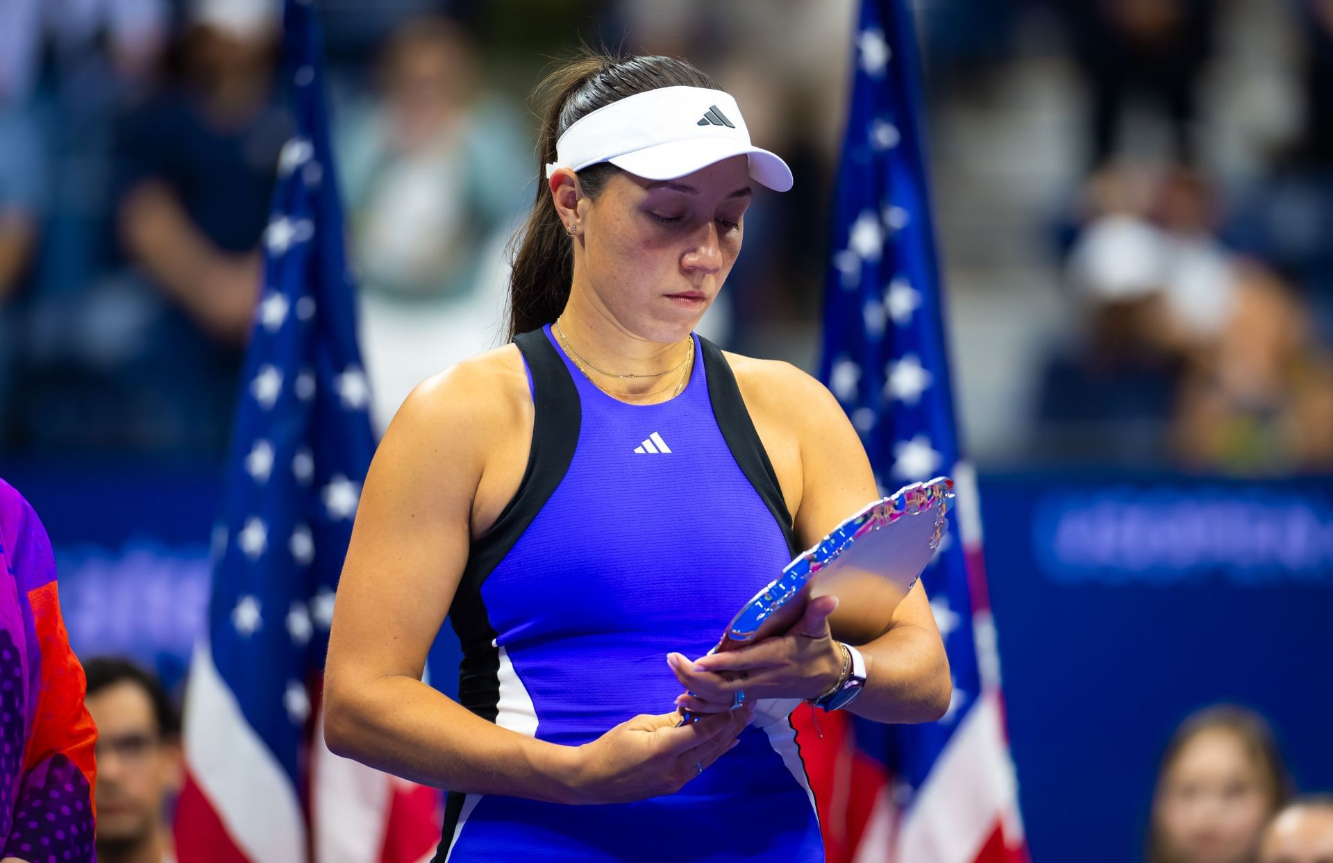 Jessica Pegula pictured with her 2024 US Open runner-up trophy | Image Source: Getty