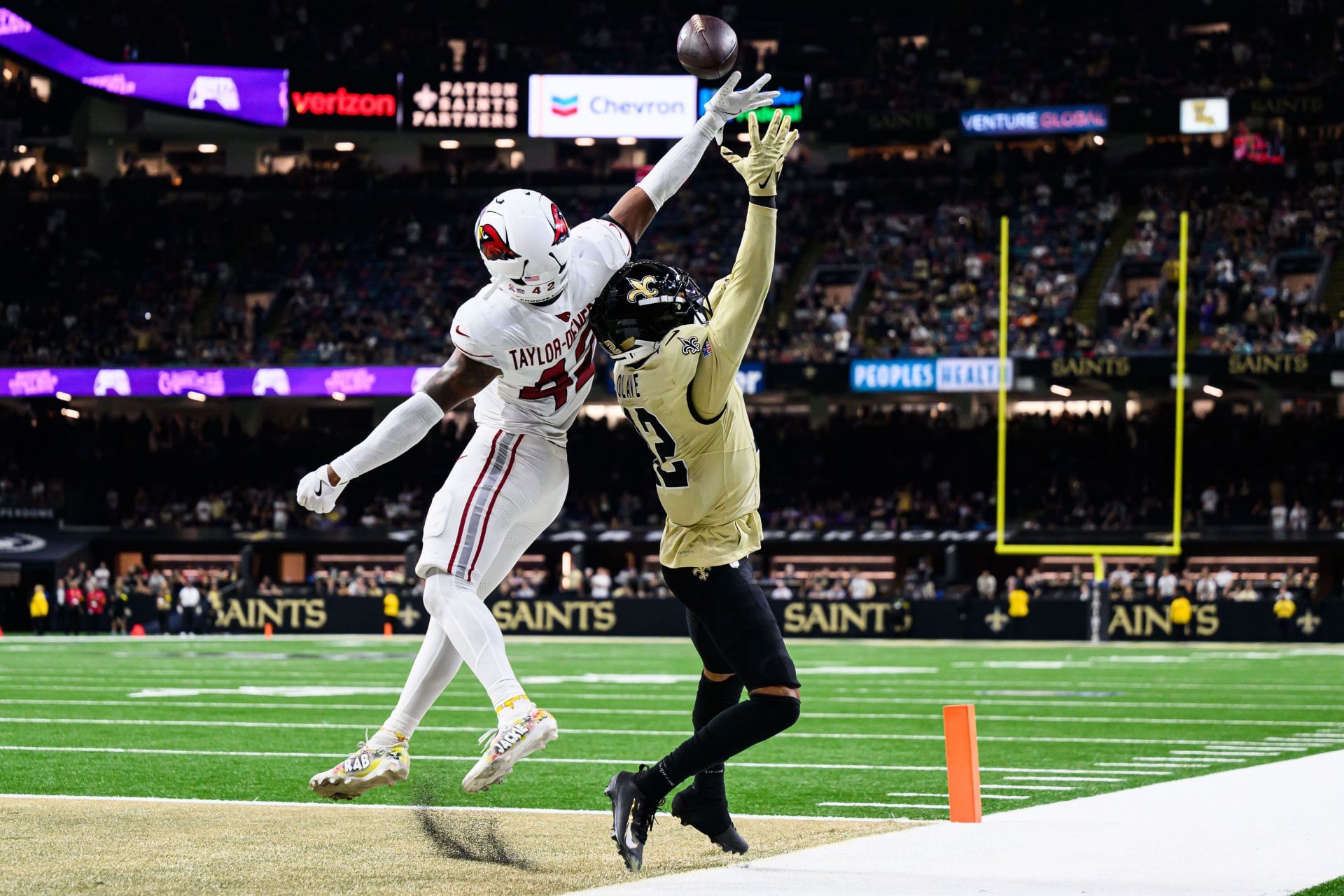 Arizona Cardinals proti New Orleans Saints - NFL 2025 - Zdroj: Getty
