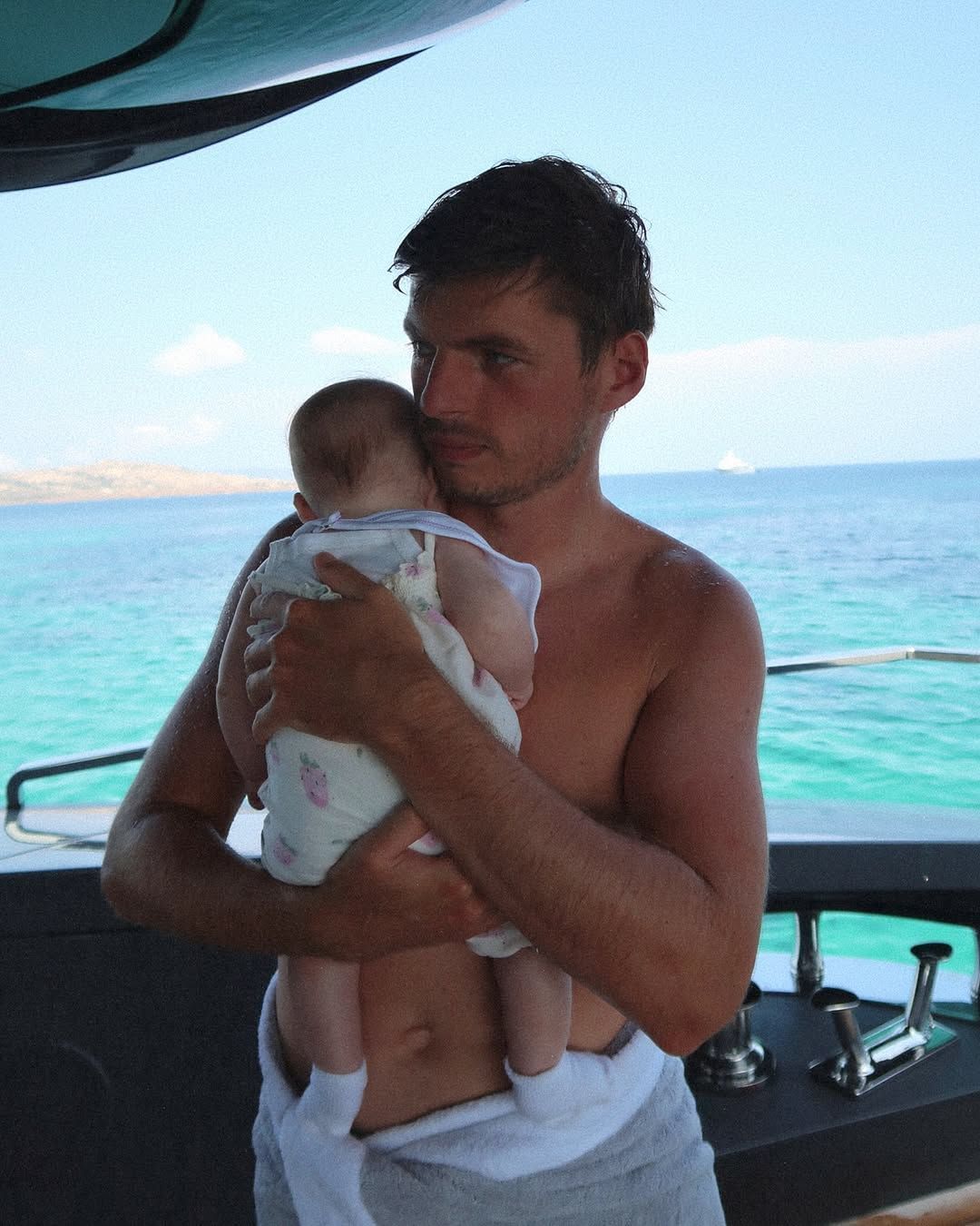 Max Verstappen with his daughter Lily (Images from @maxverstappen1 on Instagram)