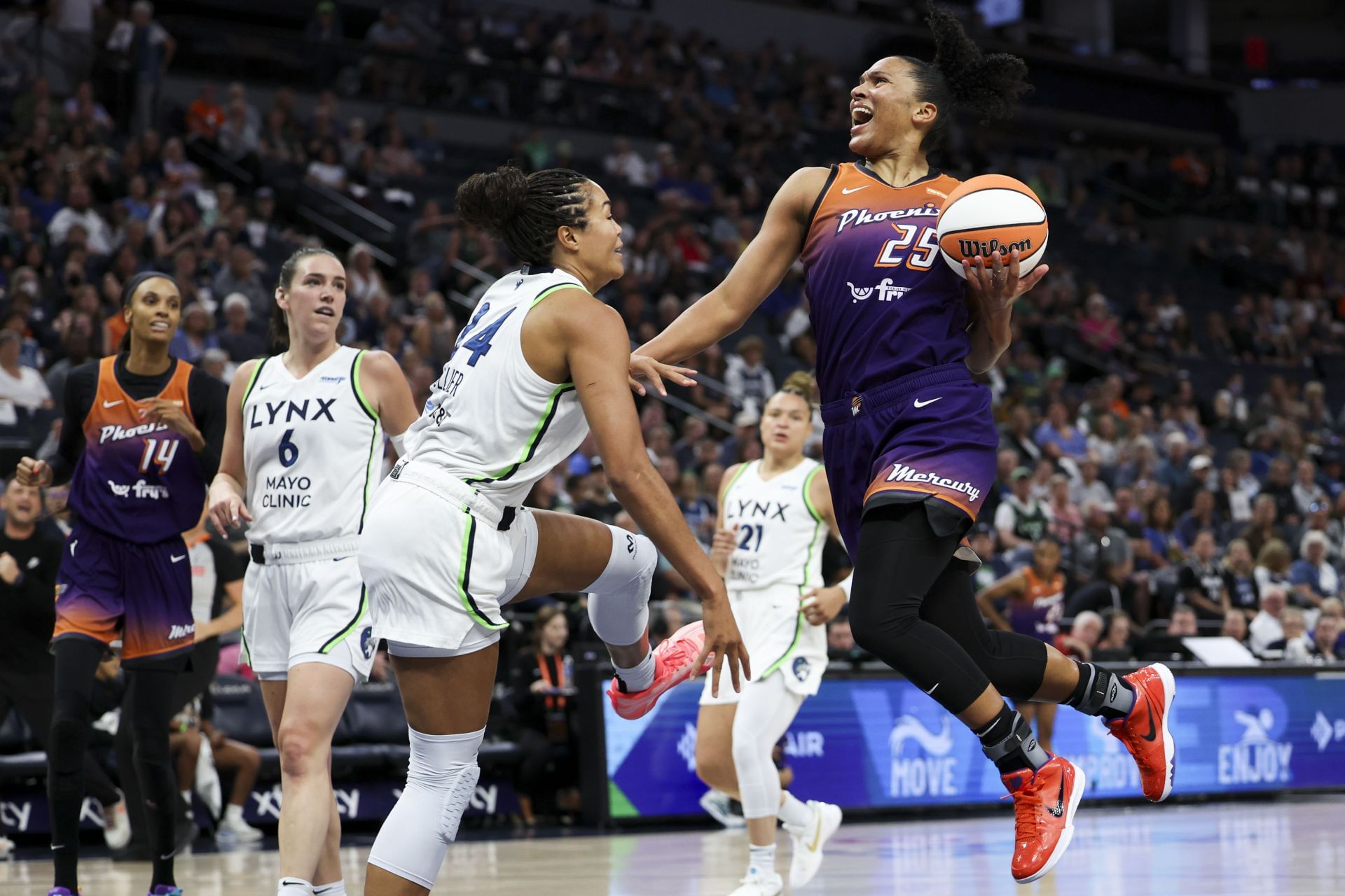Phoenix Mercury vs Minnesota Lynx - Source: Getty