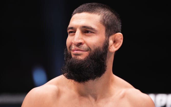 UFC analyst questions Khamzat Chimaev achieving "great champion" status in terms of title defenses: "Who knows when he fights again?"