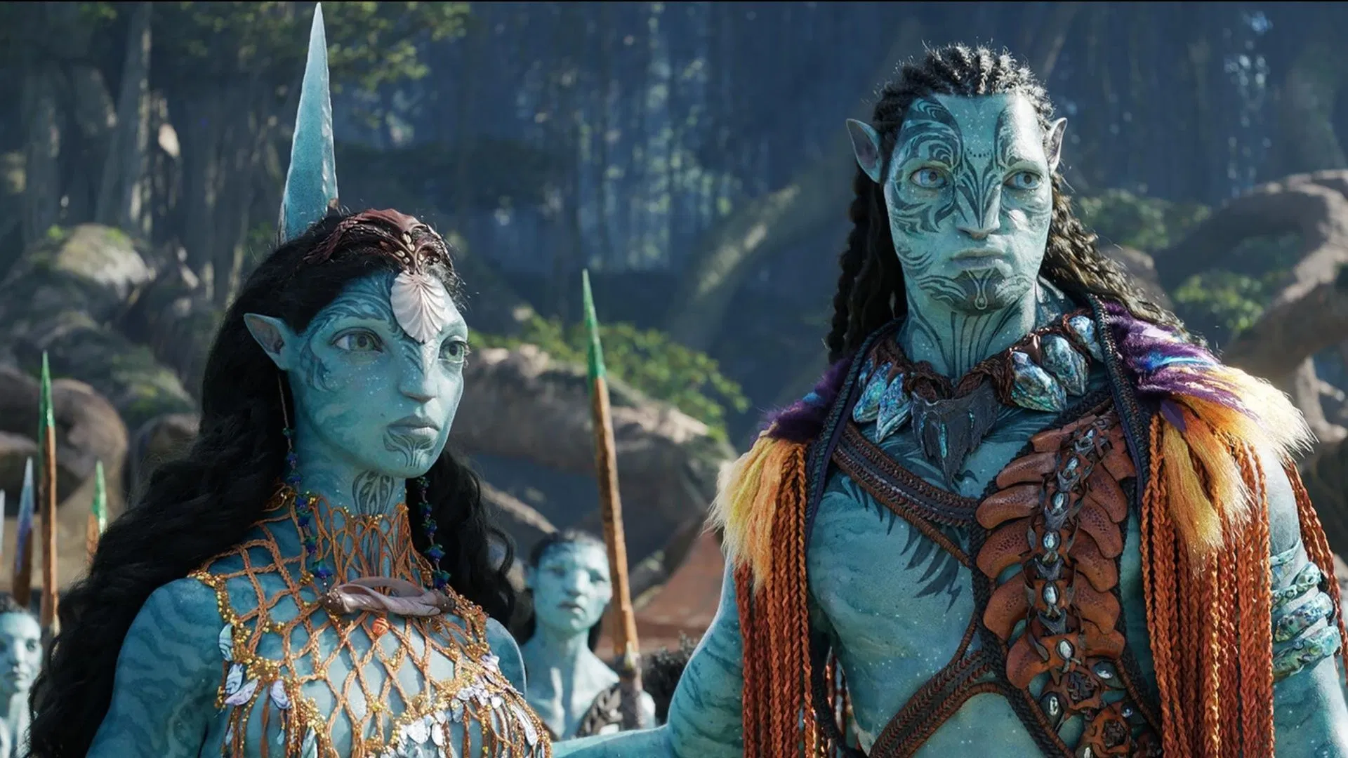 Na&rsquo;vi clan leaders Ronal and Tonowari standing together in Avatar: The Way of Water.