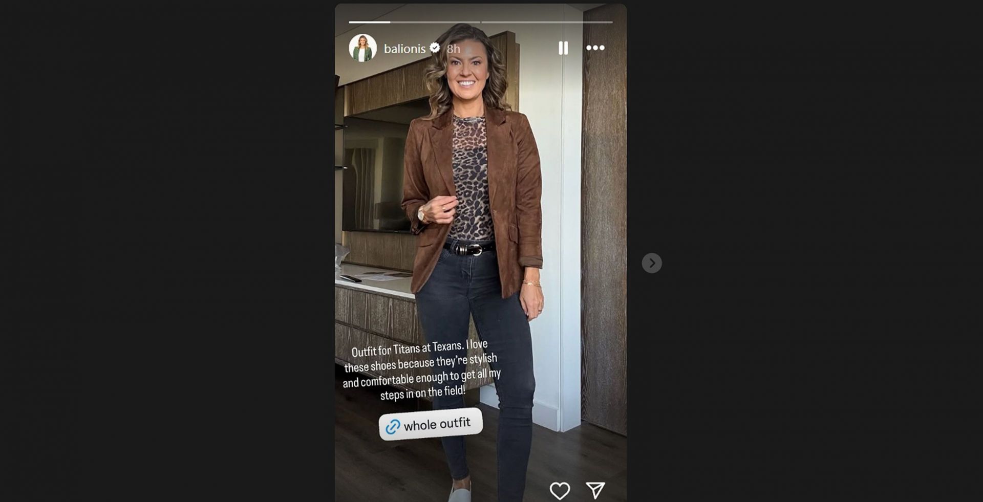 Amanda Balionis shows off $1004 Sunday NFL look in her latest IG story/@balionis