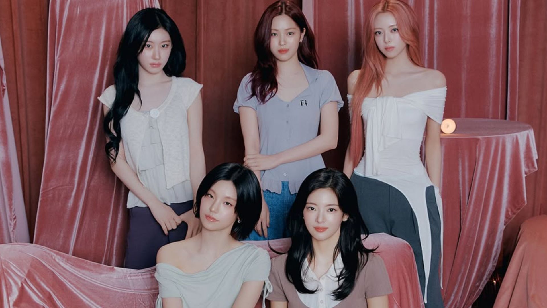 ITZY members (Image via Instagram/@itzy.all.in.us)