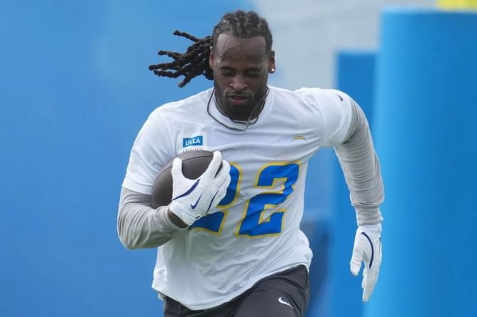 Najee Harris fantasy football injury update: Will Chargers RB be available for Week 1 game vs. Chiefs in Brazil?