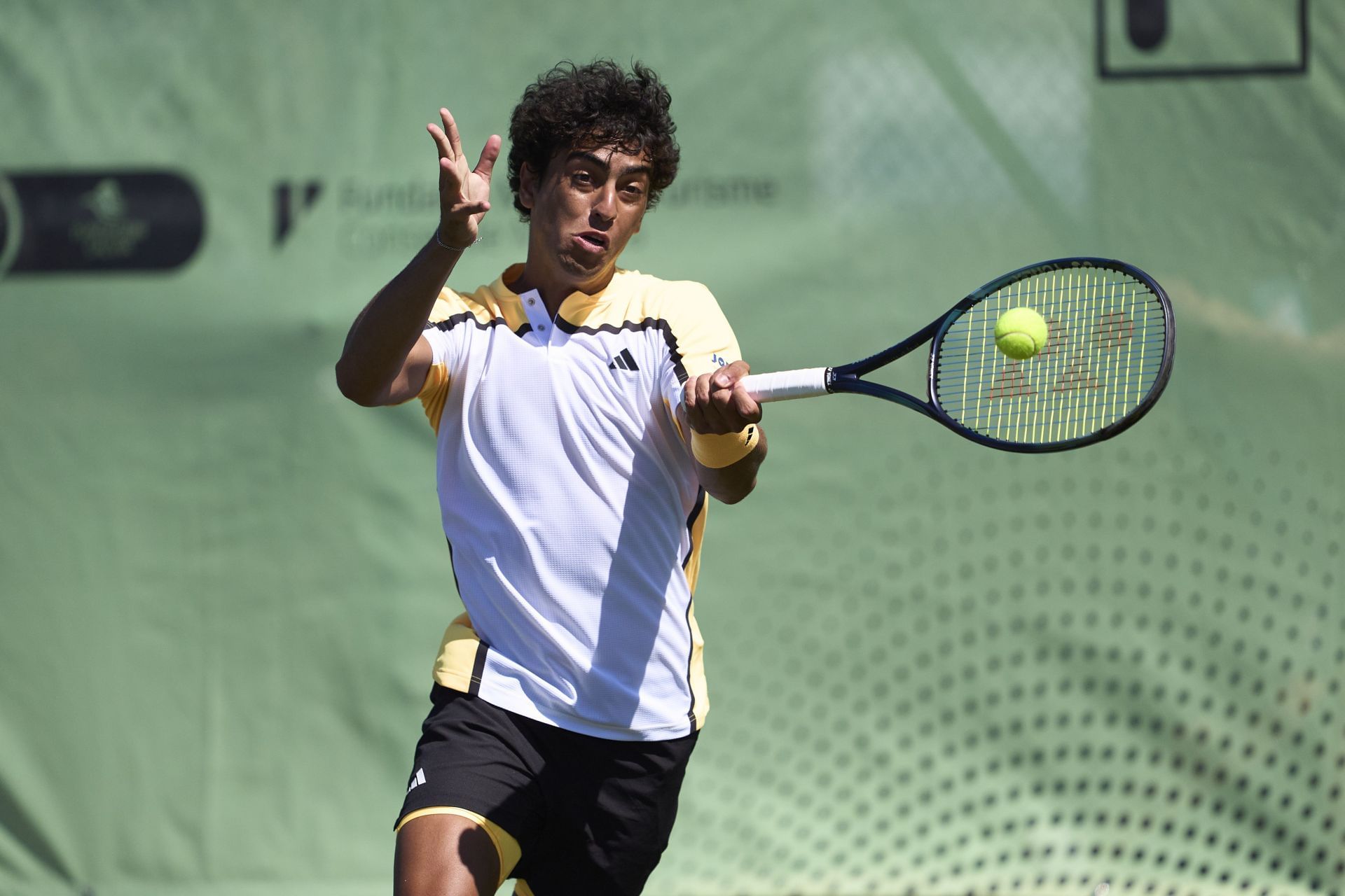 Abdullah Shelbayh hits a forehand | Image Source: Getty