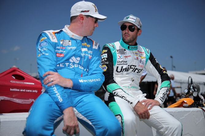 "My arms aren't long enough": When Chase Elliott restrained his anger after a crash with Kyle Busch
