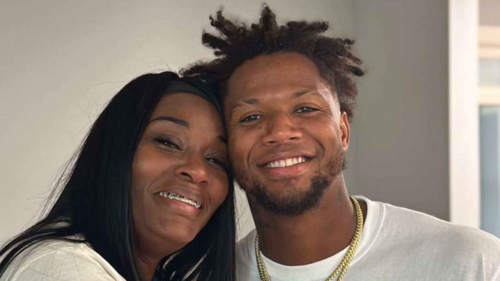 Ronald Acuna Jr. and his mother Leonelis Blanco [Image via Instagram - @leonelisblanco]