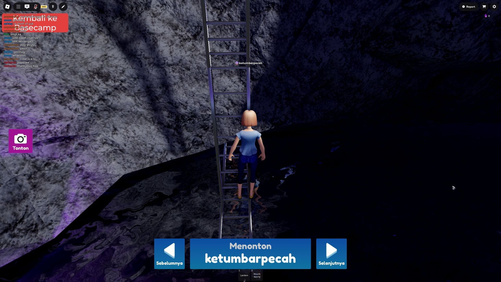 Spectate other players to learn from them and their playstyle (Image via Roblox)