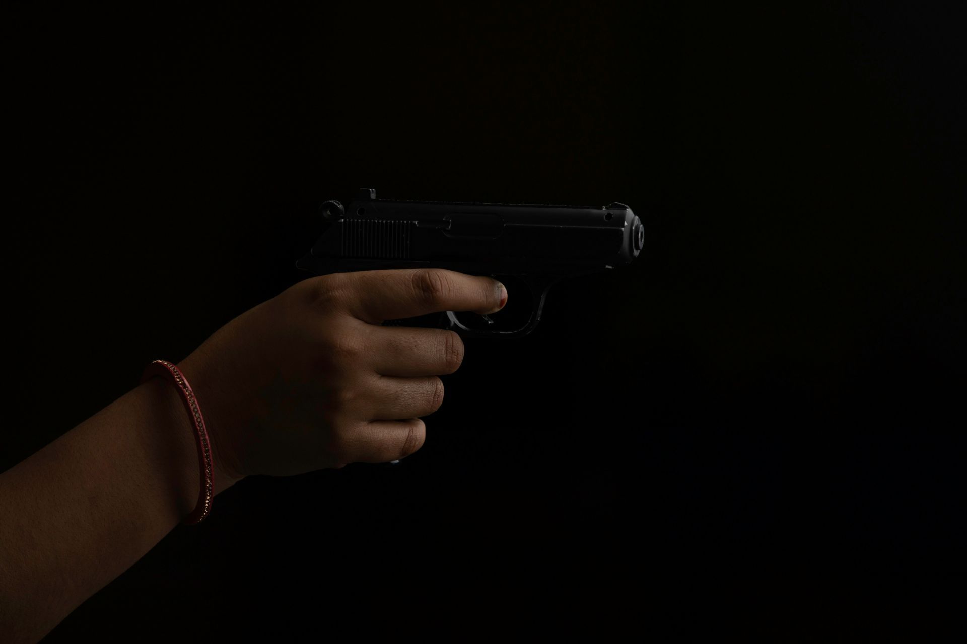 Authorities reported the autopsy found two gunshot wounds to the head (Image via Unsplash)