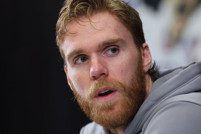Connor McDavid gets 100% honest about Oilers' Stanley Cup hopes amid contract extension buzz
