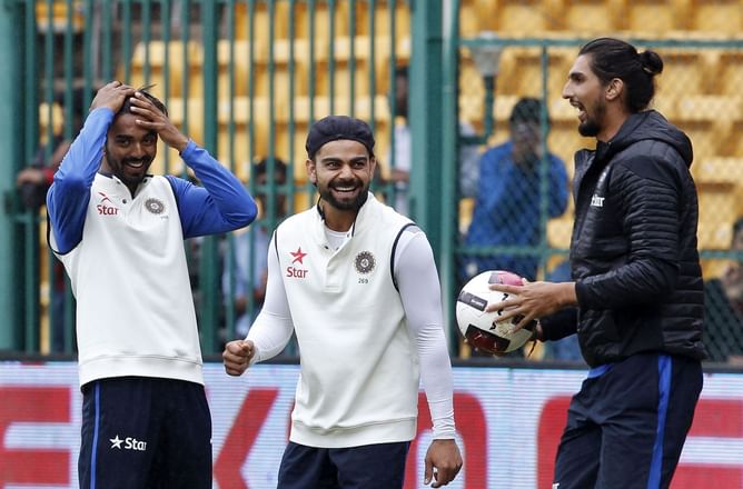 “Virat told Dhammika came to hit you” - Discarded Team India pacer reveals how he got banned on 2015 Sri Lanka tour