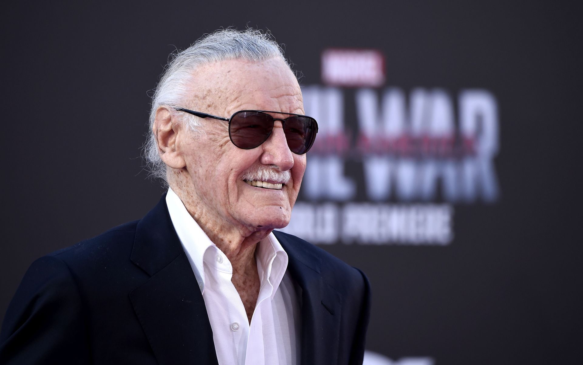 Stan Lee attends the premiere of Captain America: Civil War (Image via Getty)