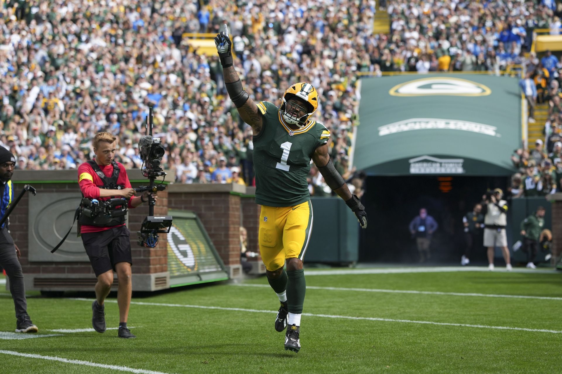 Micah Parsosn during Detroit Lions v Green Bay Packers - NFL 2025 - Source: Getty