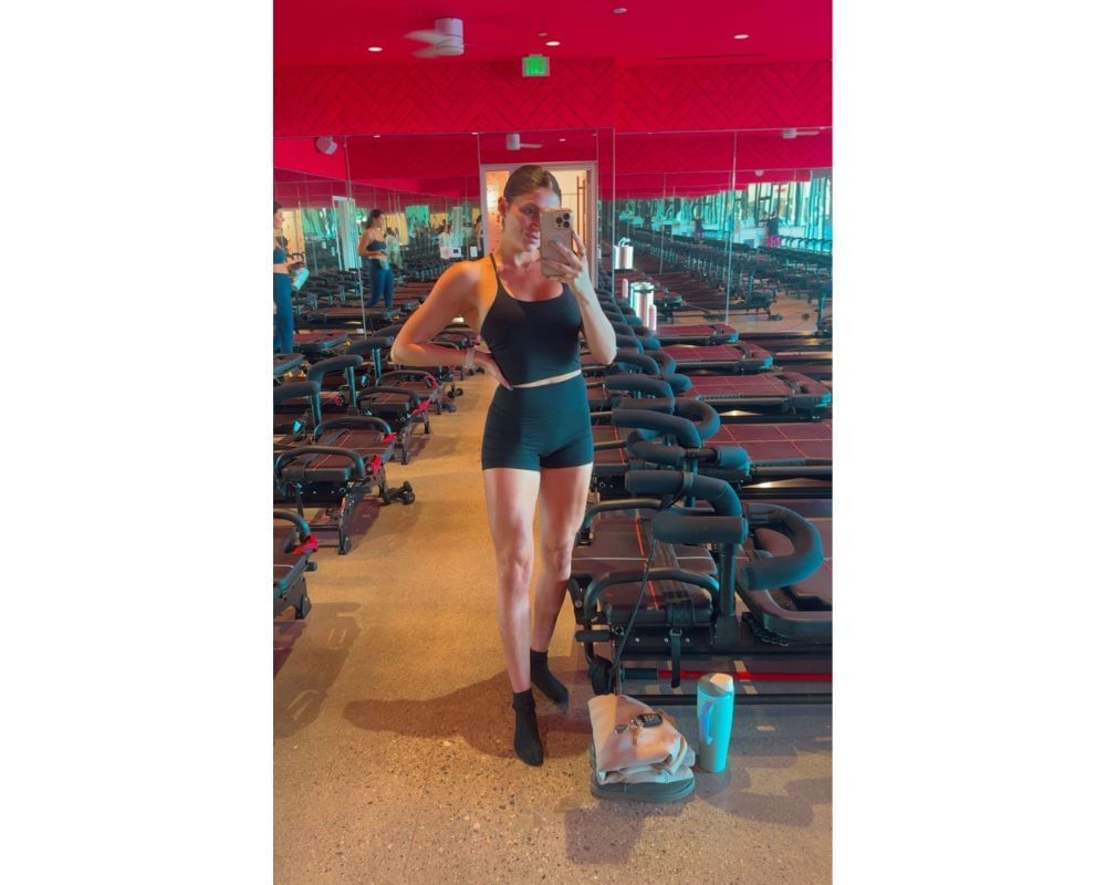 Ladd McConkey&#039;s wife Sydney shows off toned physique while Chargers WR trains for Week 2 clash vs Raiders [IG/@sydenymcconkey]