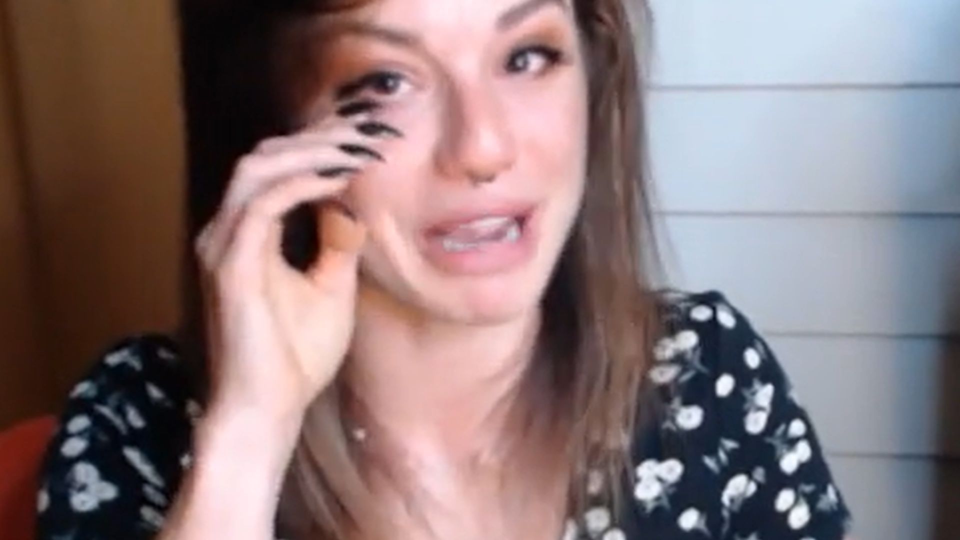 Twitch streamer Bucciboo was left in tears after receiving a $10,000 donation (Image via bucciboo/Twitch)