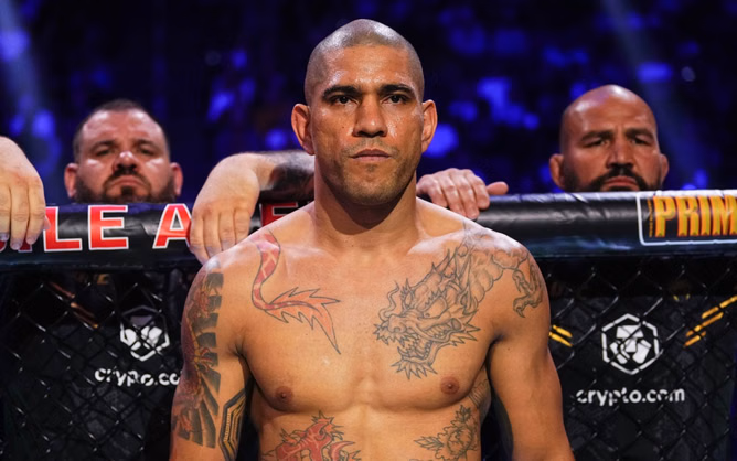 Alex Pereira addresses fiery X post aimed at UFC earlier this year, admits he wasn't hacked: "It was a little bit impulsive from me"