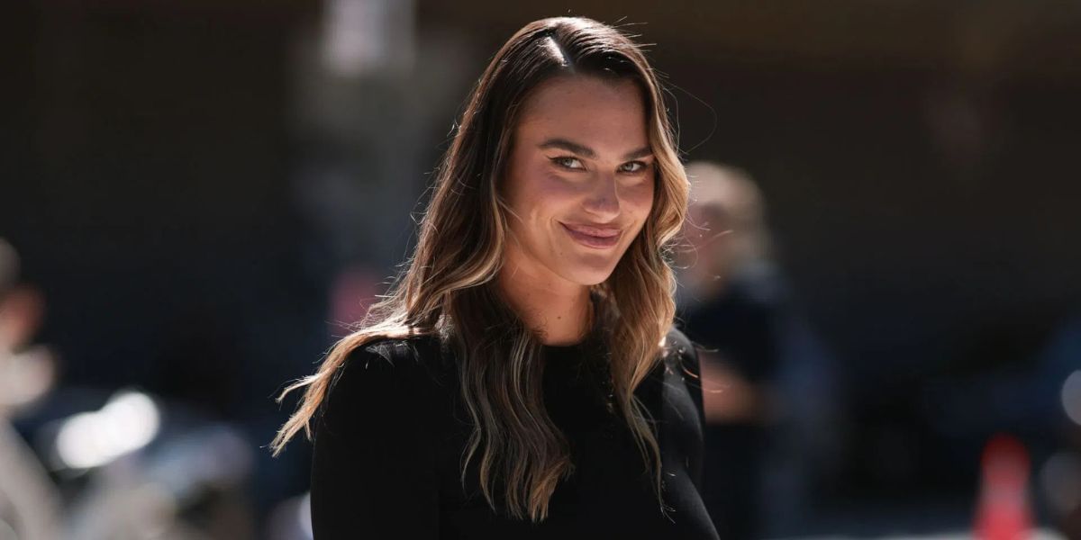 Aryna Sabalenka flaunts her white top with sister Tonechka in scenic coastal mini-vacation | Image Source: Getty