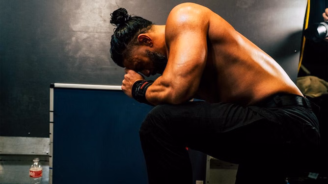 Roman Reigns receives a message from his Bloodline family member who is no longer loyal to him