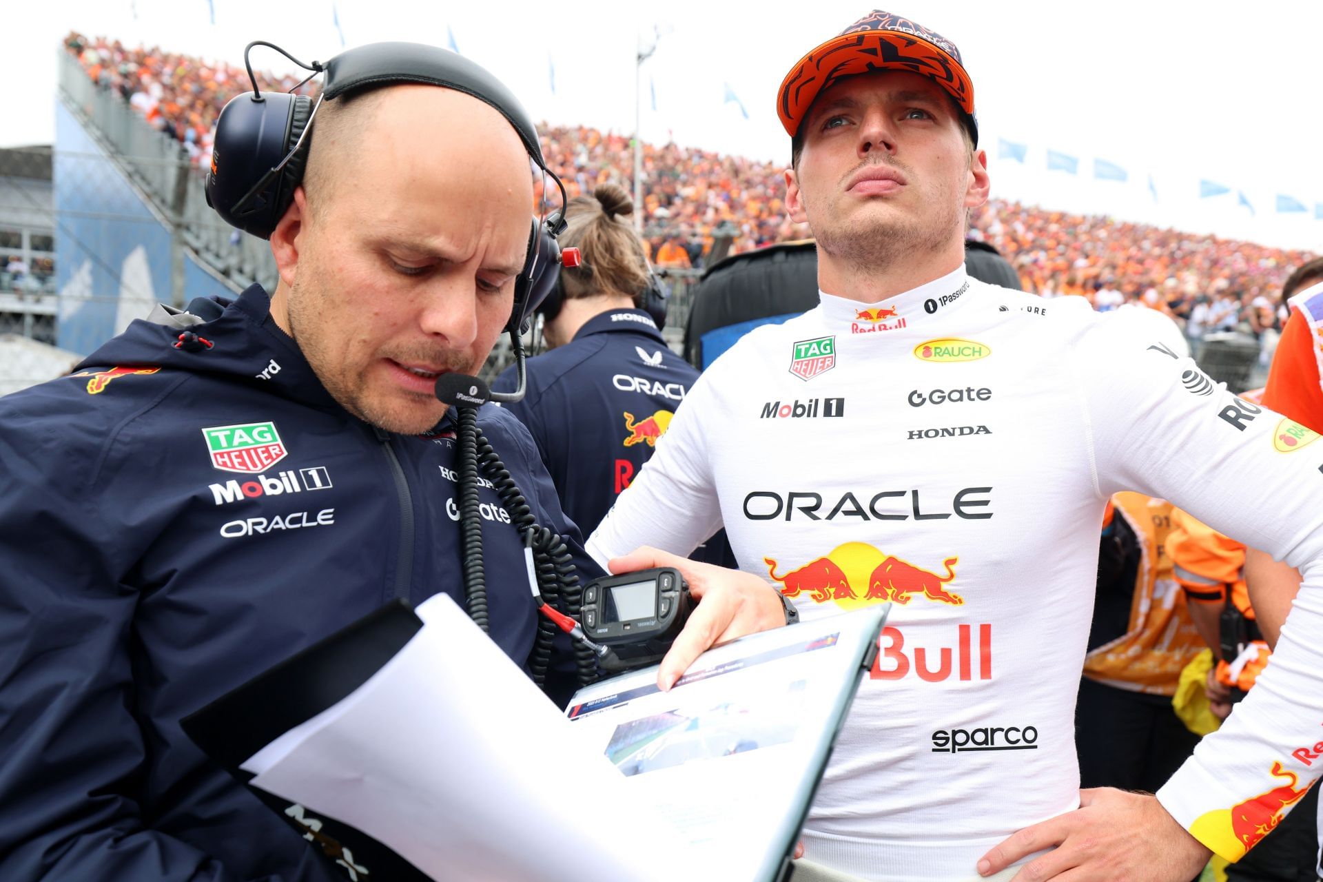 Gianpiero Lambiase (L) and Max Verstapen (R) in the Grand Prix in the Netherlands 2025 F1 - Source: Getty