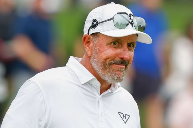 Phil Mickelson excited as $6B-worth NFL side takes down 'incredible' competition