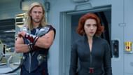 Chris Hemsworth and Scarlett Johansson in The Avengers (Image via Marvel Studios)