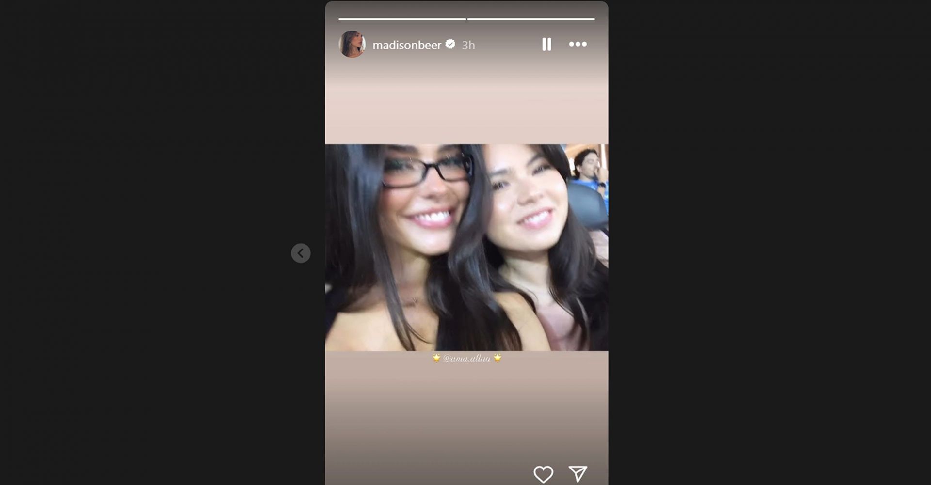 Justin Herbert&rsquo;s girlfriend, Madison Beer, cheers for him in a black top in Week 8/@madisonbeer