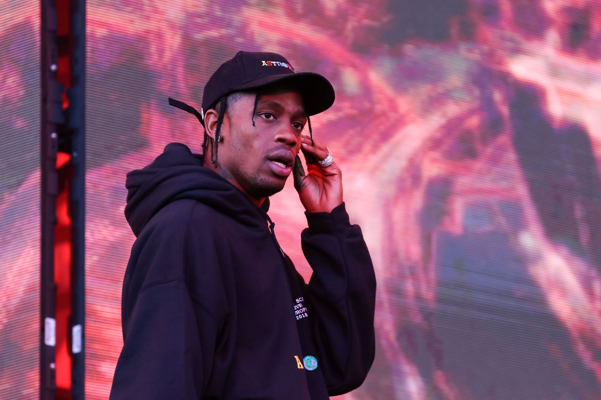 Travis Scott on stage at the Leeds Festival 2018 - Day Two (Image via Getty)