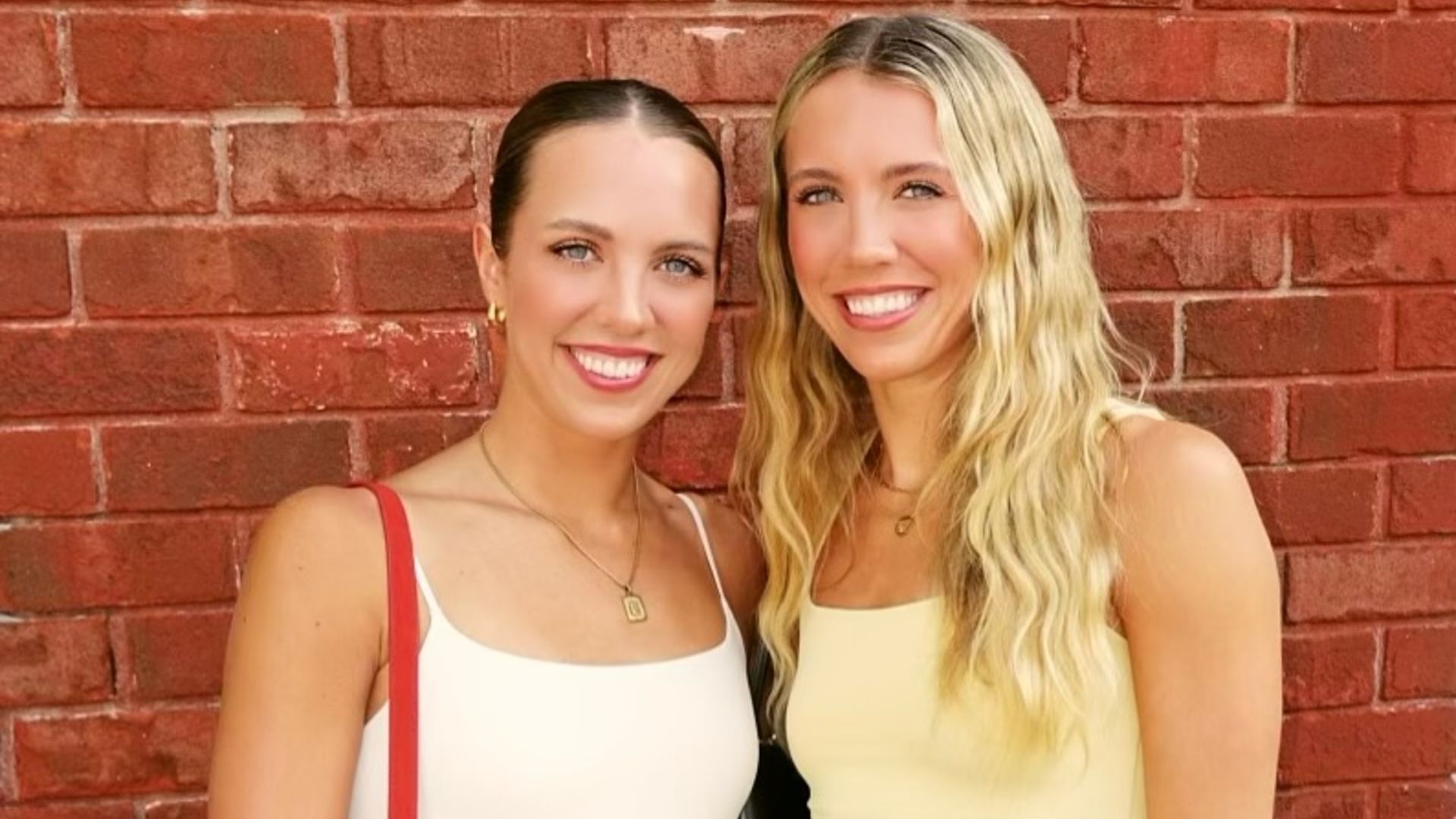 Lacie and Lexie Hull played college basketball at Stanford. (Photo: @lexiehull on IG)