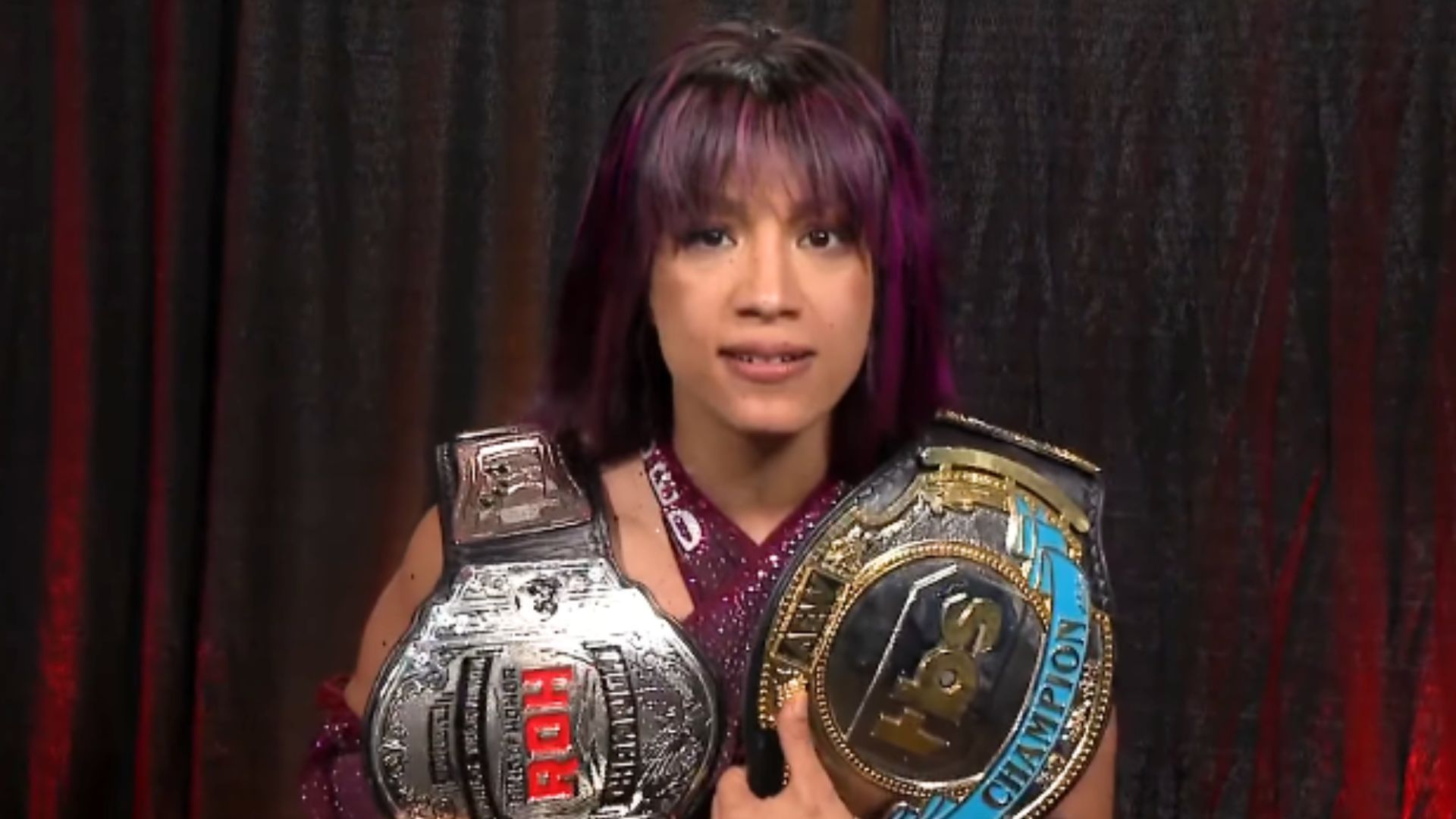 “At your services”- Male AEW star sends a message to Mercedes Mone