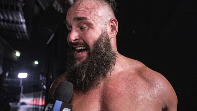 Braun Strowman shows off impressive physique