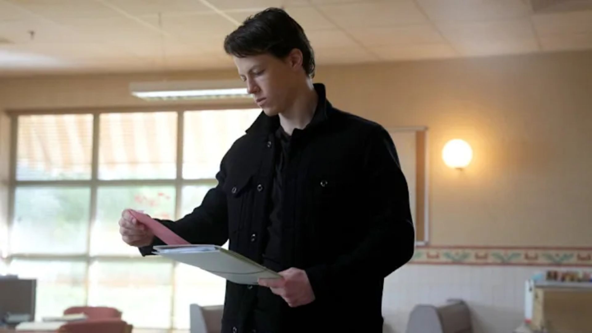 A still from The Rainmaker season 1 (Image via USA Network)