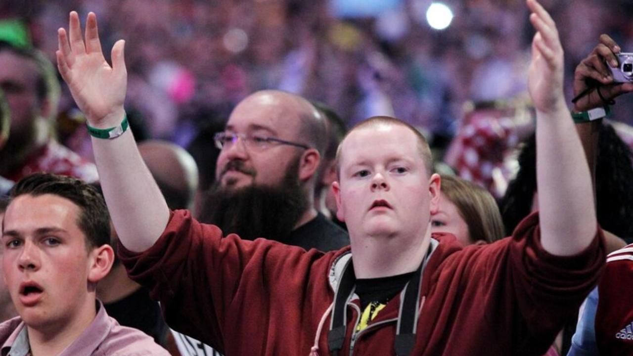 A shocked WWE fan! (Credits: WWE.Com)