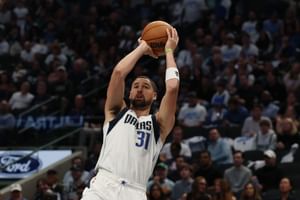 "Needs to retire IMMEDIATELY": NBA Fans Can't Ignore Klay Thompson's Brick Fest in Season Opener