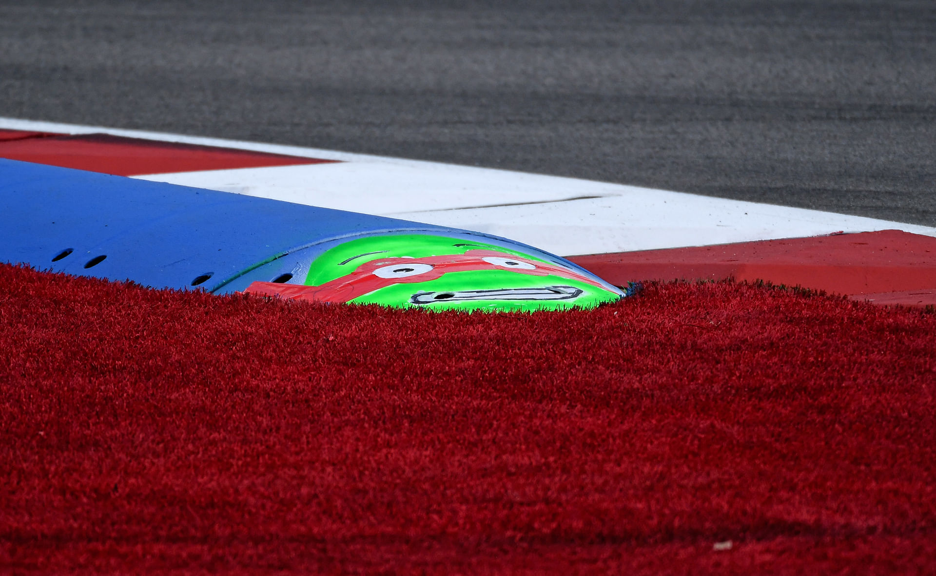 Curbing on the Charlotte Motor Speedway in the Bank of America ROVAL 400. Source: Imagn