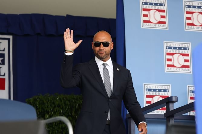 "Dave, I don’t appreciate that" - Derek Jeter playfully claps back at Dodgers’ skipper over Yankees’ old controversies