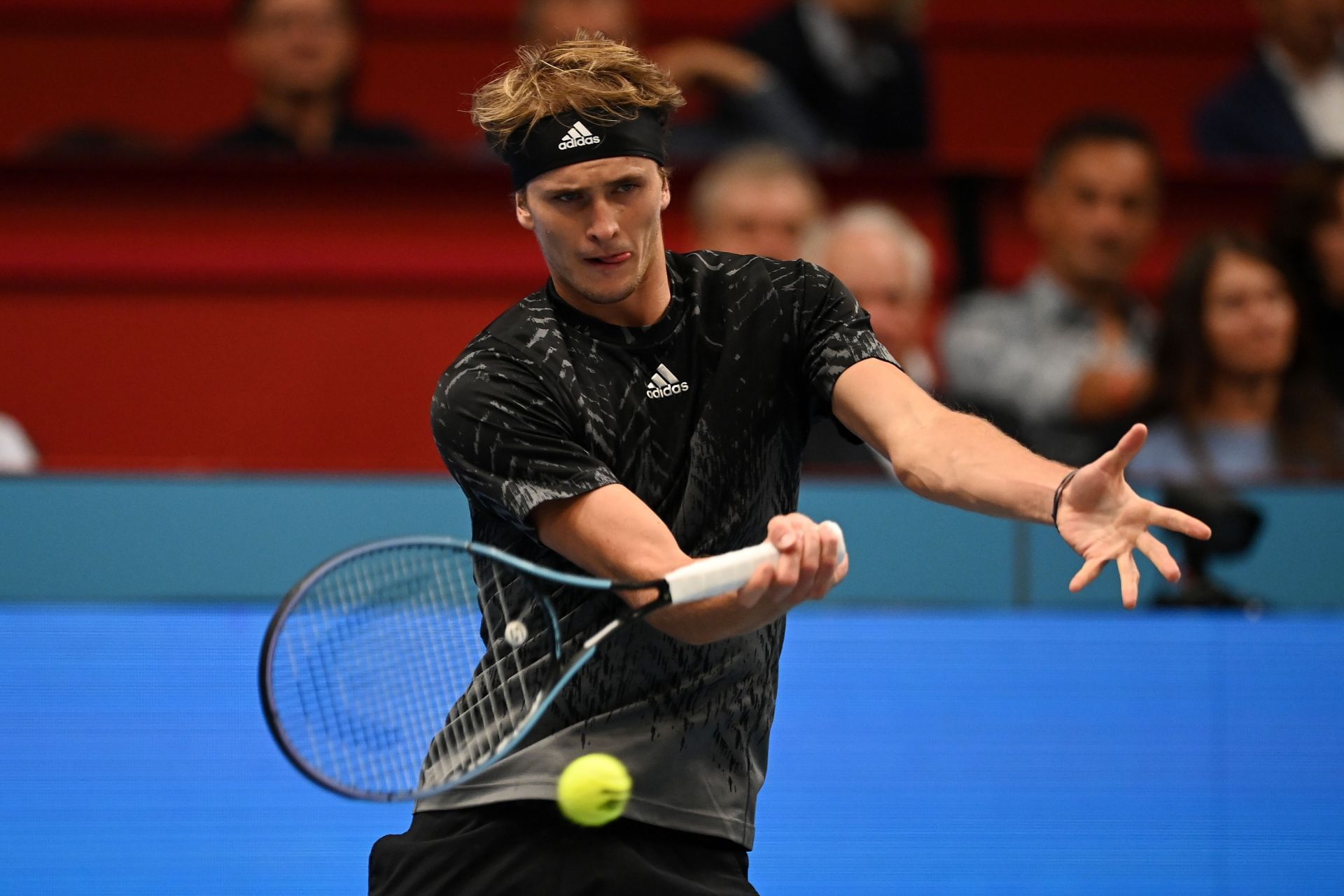 Alexander Zverev in action at the 2021 Vienna Open (Source: Getty)